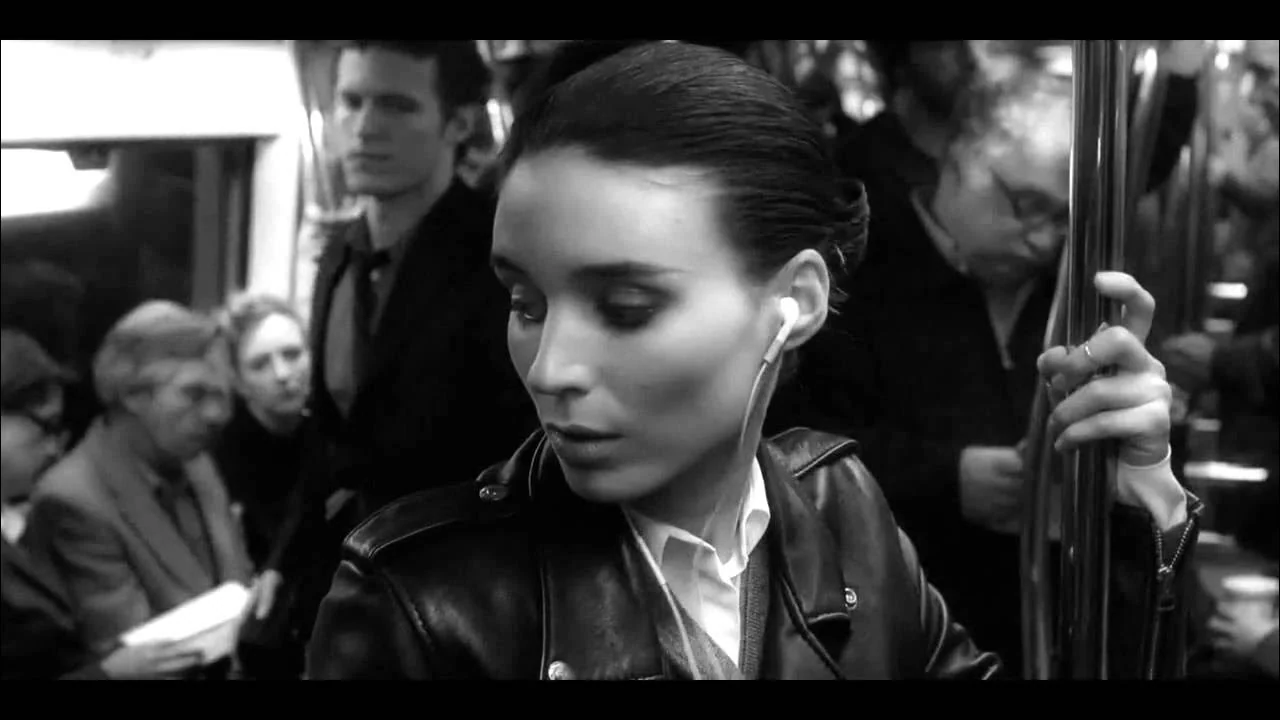 Play "Downtown" - Calvin Klein